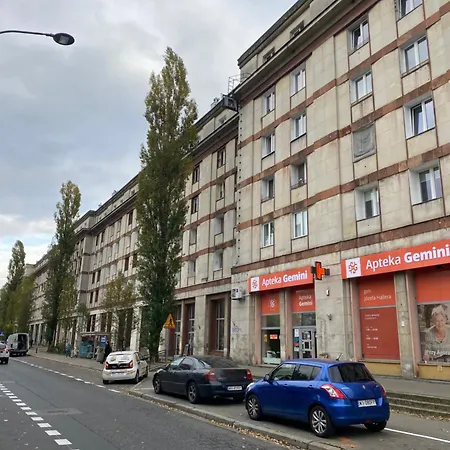 Hallera App * Varsovie